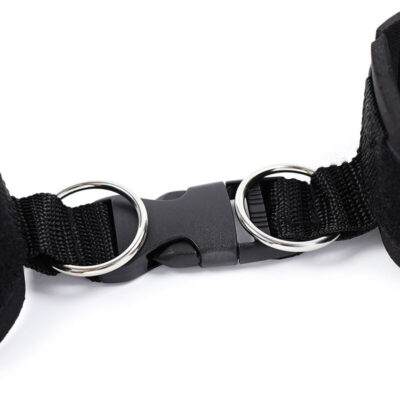 RESTRIÇÕES DE PULSO FETICHE DE NEOPRENE OHMAMA COM GANCHO E LAÇO 22 Restrições de pulso fetiche de neoprene ohmama com gancho e laço ohmama fetish caliente. Pt