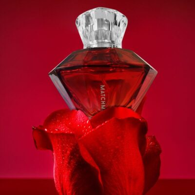 Embalagem disponível em: /en/ eye of love caliente. Pt