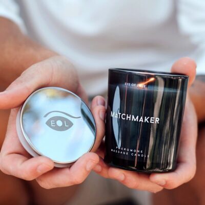 Embalagem disponível em: /en/ eye of love caliente. Pt