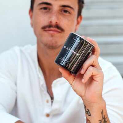 Embalagem disponível em: /en/ eye of love caliente. Pt