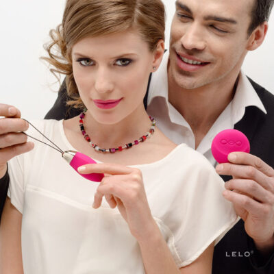 Lelo insignia design edition lyla 2 remote massager cerise eu lelo caliente. Pt