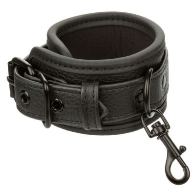 CALEXOTICS - NOCTURNAL PULSEIRAS DE COURO AJUSTÁVEIS PRETAS 9 Calexotics - nocturnal pulseiras de couro ajustáveis pretas calexotics caliente. Pt