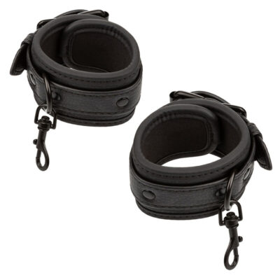 CALEXOTICS - NOCTURNAL RESTRIÇÕES DE CAMA COURO AJUSTÁVEL PRETO 10 Calexotics - nocturnal restrições de cama couro ajustável preto calexotics caliente. Pt