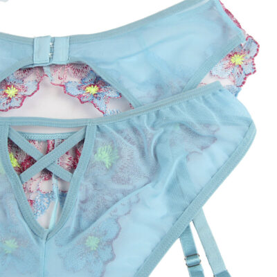 SUBBLIME - 954109 SUTIÃ + CALCINHA COM CINTO-LIGA DESIGN FLORAL AZUL S/M 17 Subblime - 954109 sutiã + calcinha com cinto-liga design floral azul s/m subblime sets caliente. Pt