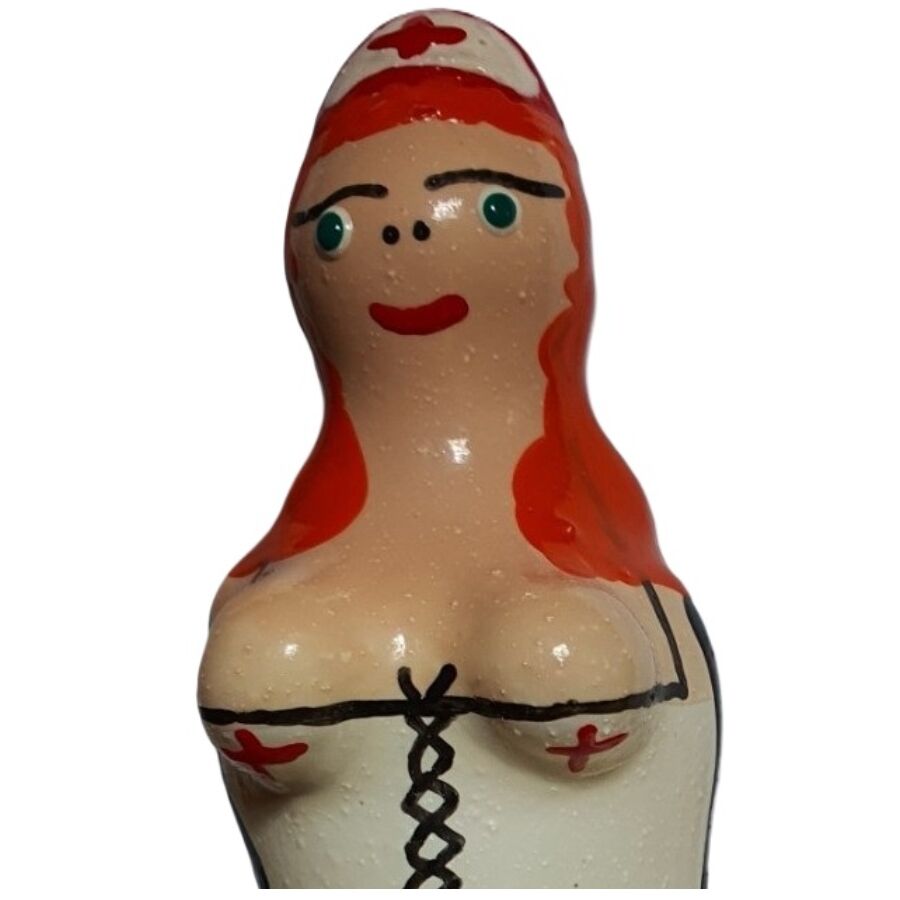 CONDOMERIE - PRESERVATIVOS NOVIDADES PINTADOS À MÃO ENFERMEIRA RUIVA 1 Condomerie - preservativos novidades pintados à mão enfermeira ruiva