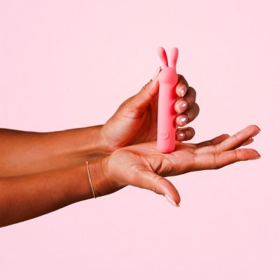 JE JOUE - VIBRADOR ÍNTIMO RECARREGÁVEL ILY RABBIT BULLET 21 Je joue - vibrador íntimo recarregável ily rabbit bullet - image 7