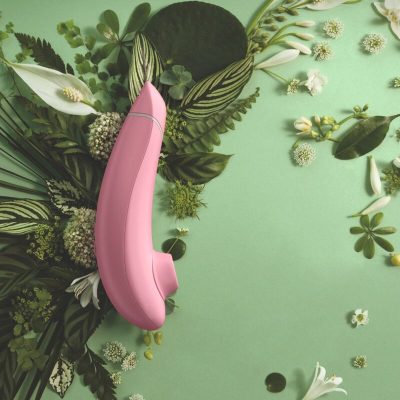 Womanizer - estimulador clitoriano premium eco de sucção com 12 níveis de intensidade rosa - image 15